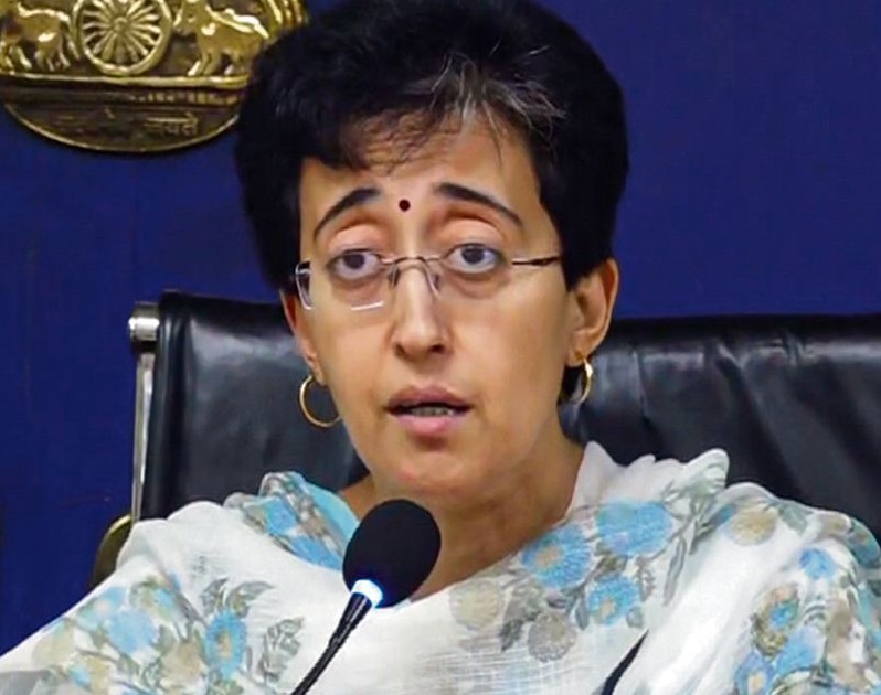  राजौरी गार्डन में हुई आग घटना: FIR दर्ज है, CM Atishi ने पूरे शहर में एक अग्नि सुरक्षा सर्वेक्षण का आदेश दिया।