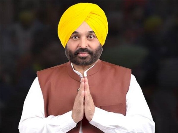 CM Bhagwant Mann: पंजाब सरकार शहीदों के परिवारों के लिए विशेष योजनाएं चला रही है