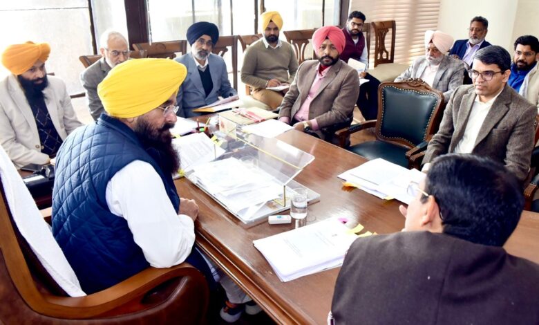 Gurmeet Khudiyan ने कृषि मंडीकरण नीति पर किसानों और संबंधित पक्षों के साथ एक बैठक की।