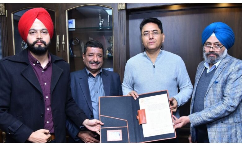 Minister Aman Arora: दिसंबर 2025 तक 264 मेगावाट सौर ऊर्जा उत्पादित की जाएगी