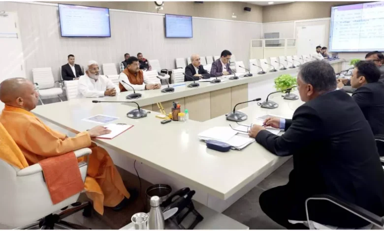 CM Yogi Adityanath ने हर घर नल योजना की प्रगति की समीक्षा की