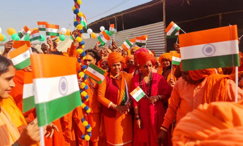 प्रयागराज में दिव्य-भव्य महाकुम्भ में 76वें गणतंत्र दिवस पर विशेष कार्यक्रम हुआ।