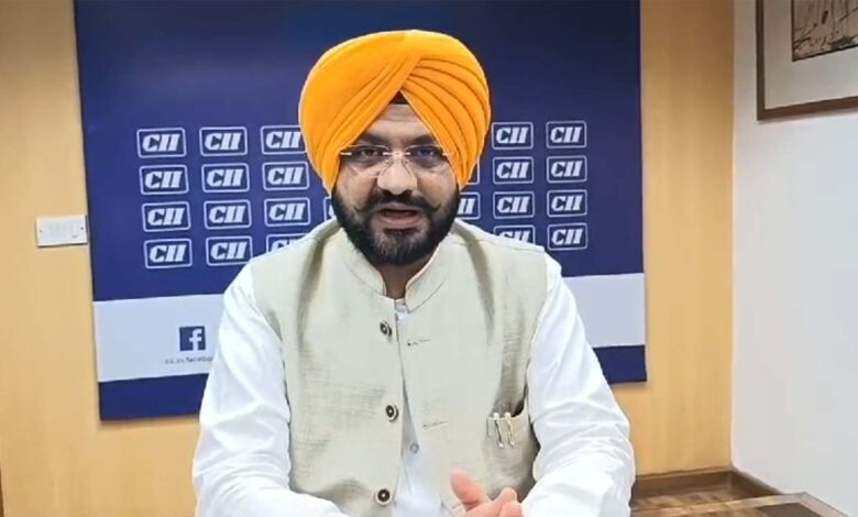 मंत्री तरुणप्रीत सिंह सोंद: गांवों के तालाबों की सफाई के लिए पंजाब सरकार ने एक विशेष अभियान शुरू किया