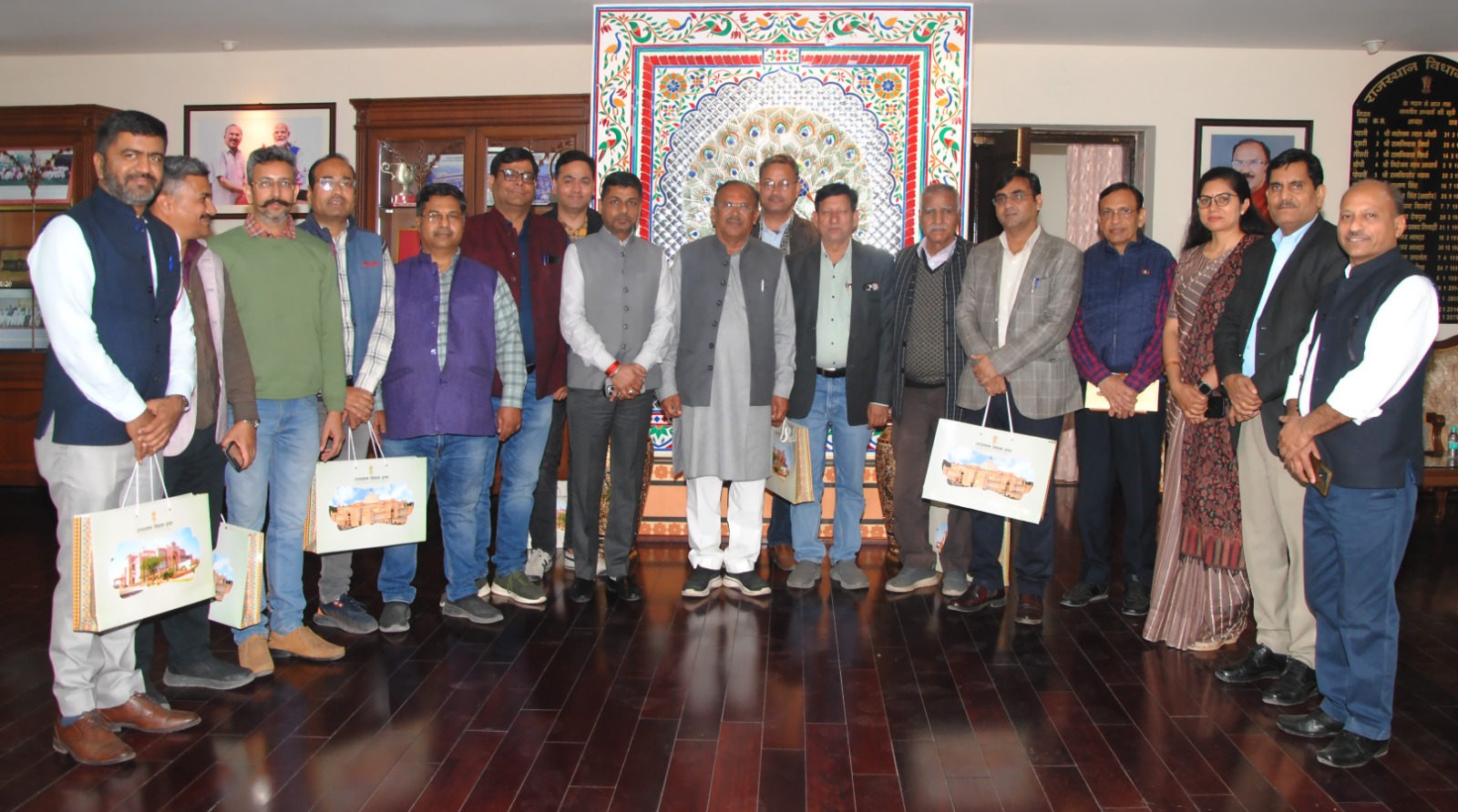 श्री वासुदेव देवनानी: सोलहवीं राजस्थान विधानसभा के तृतीय सत्र के लिए पत्रकार मंत्रणा समिति की बैठक