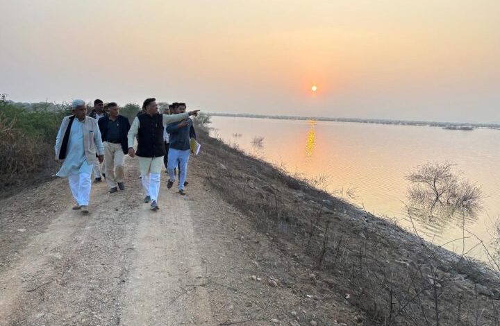जल संसाधन मंत्री श्री सुरेश सिंह रावत ने अजमेर जिले के नारायण सागर बांध का निरीक्षण किया