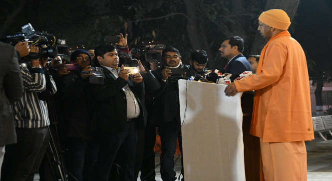 मुख्यमंत्री योगी आदित्यनाथ जी: खिचड़ी मेले को सुव्यवस्थित ढंग से सम्पन्न कराने के लिए व्यापक प्रबन्ध किए गए।