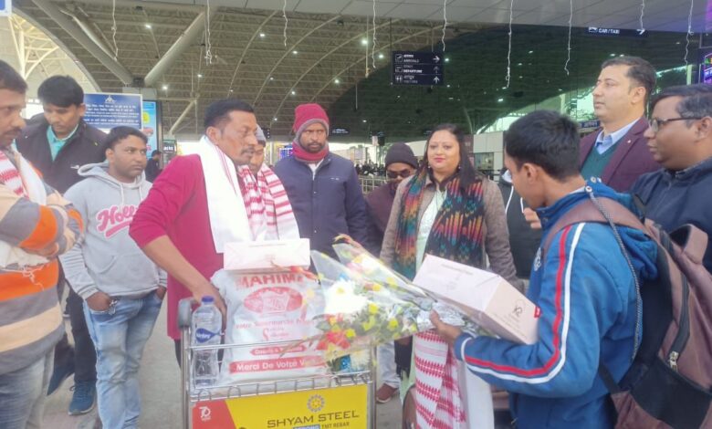 मुख्यमंत्री हेमंत सोरेन की संवेदनशीलता, कैमरून से सभी 47 श्रमिकों की हुई सुरक्षित वापसी