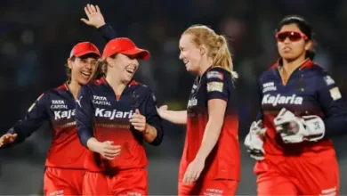 DC W vs RCB W 2025: आरसीबी ने दिल्ली कैपिटल्स को आठ विकेट से हराया, कप्तान मंधाना ने पचासा जड़ा