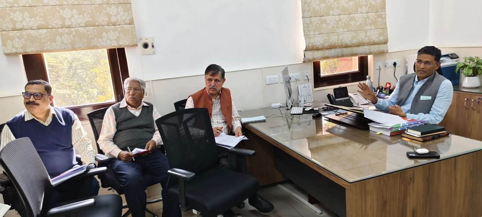 श्री टी. रविकान्त -एक्सीलेंस सेंटर, खान विभाग बजट घोषणाओं की तत्काल क्रियान्विति की रणनीति बनाने में जुटा