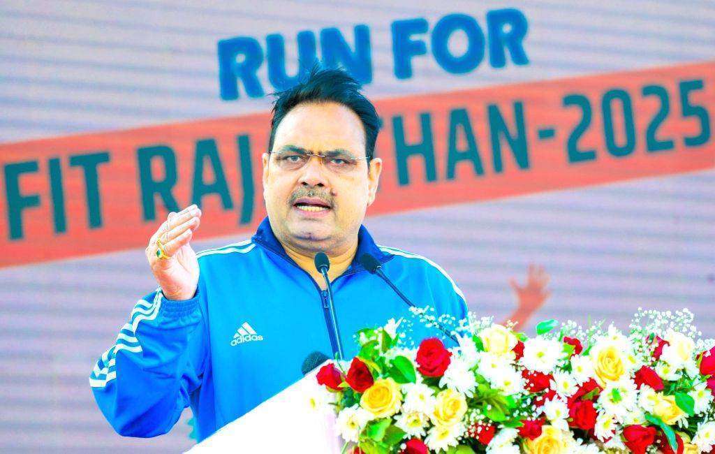 मुख्यमंत्री श्री भजनलाल शर्मा ने राष्ट्रीय खेलों में स्वर्ण पदक विजेताओं को सम्मानित किया और 9 खिलाड़ियों को जमीन दी गई।