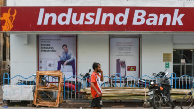 IndusInd Bank Stock: शेयर 25 प्रतिशत से अधिक गिरा, क्या कारण था कि एक दिन में सबसे बड़ी गिरावट हुई? 