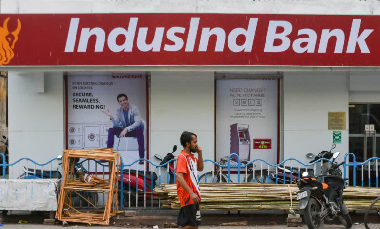 IndusInd Bank Stock: शेयर 25 प्रतिशत से अधिक गिरा, क्या कारण था कि एक दिन में सबसे बड़ी गिरावट हुई? 