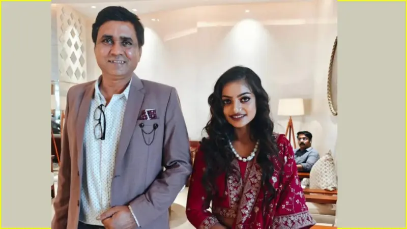 मोनालिसा को फिल्म ऑफर करने वाले निर्देशक सनोज मिश्रा हुए गिरफ्तार, लगा है ऐसा गंभीर आरोप