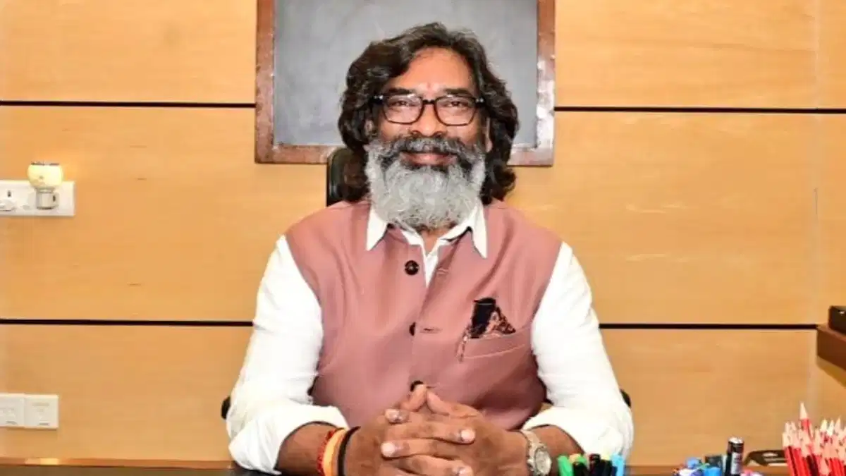 मुख्यमंत्री हेमंत सोरेन की इस योजना से झारखंड की इन महिलाओं को मिलेंगे स्मार्टफोन 