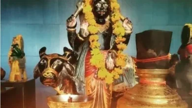 Shani Dev Ki Puja: शनिदेव को तेल चढ़ाने का सही तरीका जानें, इस मंत्र का जाप करें