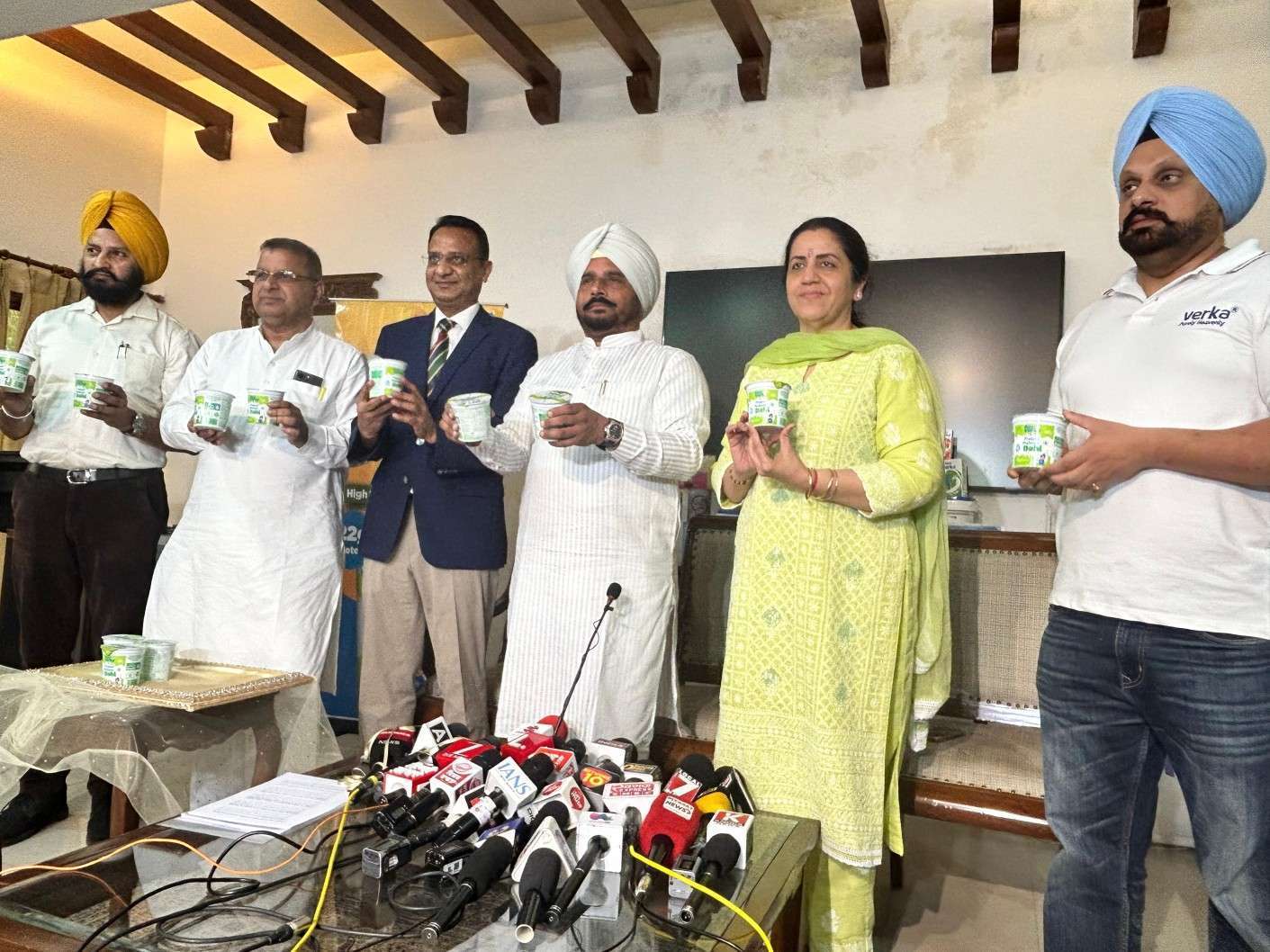 वेरका द्वारा प्रीमियम हाई प्रोटीन प्रोबायोटिक दही लॉन्च !