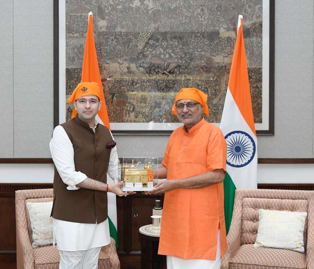 सांसद राघव चड्ढा ने भारत के नवनिर्वाचित उपराष्ट्रपति श्री सी. पी. राधाकृष्णन से मुलाकात की !