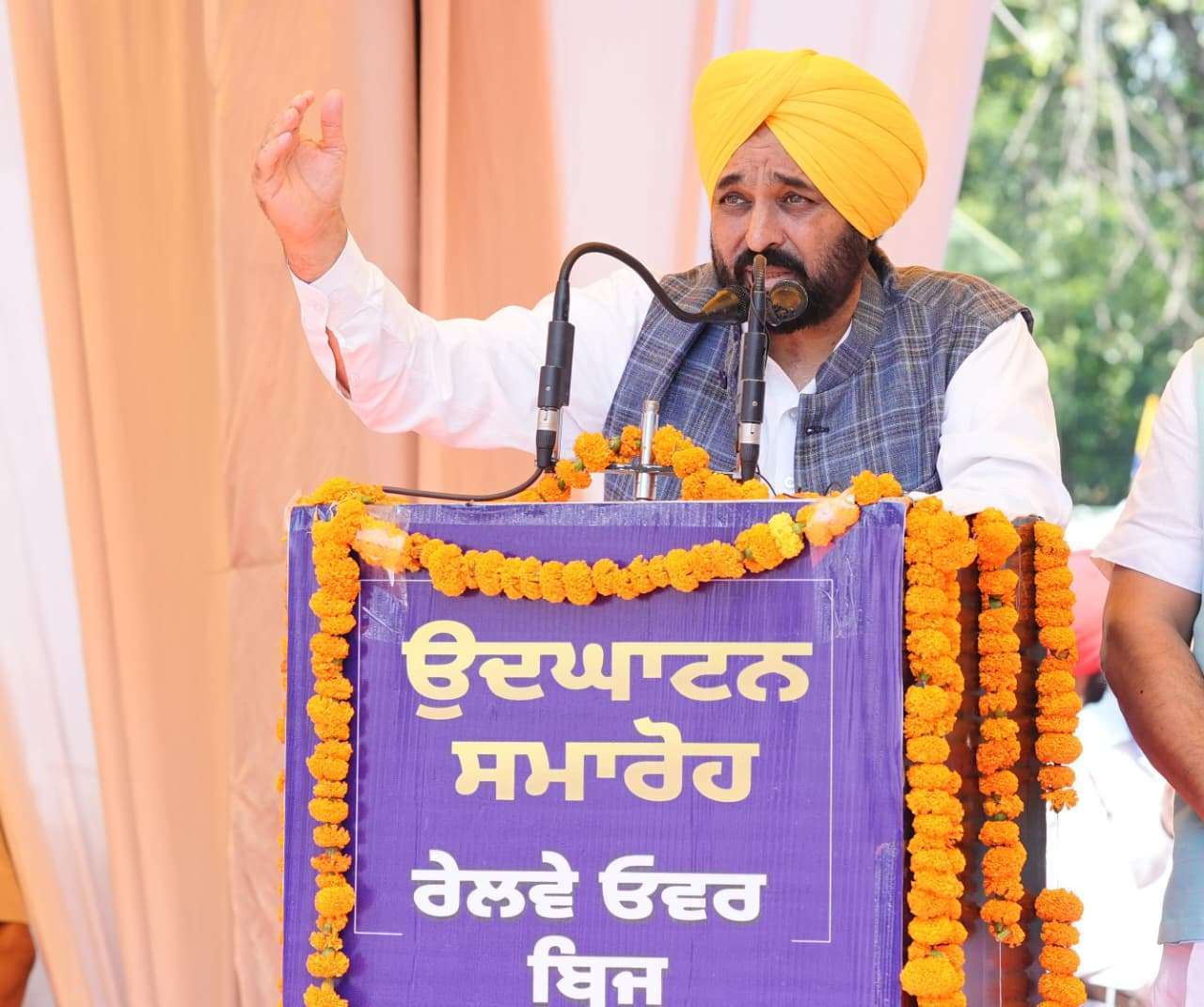 राज्य सरकार ने युवाओं के सर्वांगीण विकास के प्रति अपनी प्रतिबद्धता दोहराई बरनाला को बताया “पंजाब की साहित्यिक राजधानी”