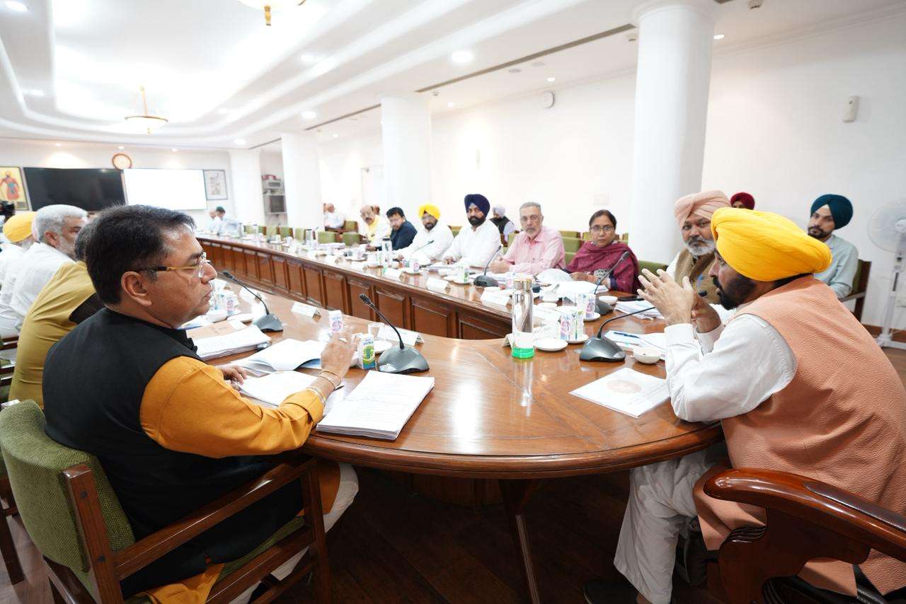 टेलीकम्यूनिकेशंस रूल्स को लागू करने की मंजूरी !