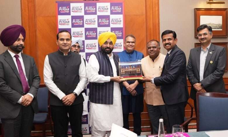विश्व भर से उद्योगपति पंजाब में कर रहे हैं निवेश मुख्यमंत्री !