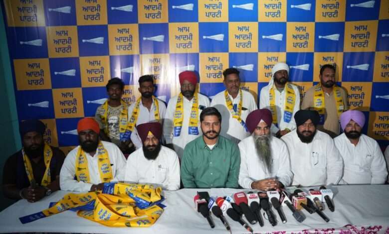 कार्यकारी अध्यक्ष शैरी कलसी ने सभी नेताओं को पार्टी में कराया शामिल !