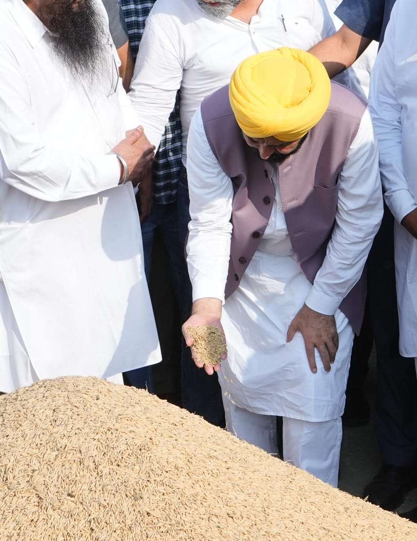 बस्सी पठाना और मोरिंडा की अनाज मंडियों का दौरा, धान का एक-एक दाना खरीदने और उठान के लिए प्रतिबद्धता दोहराई !