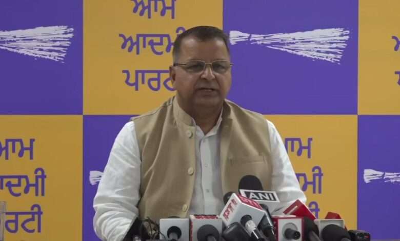 मुख्यमंत्री रहते हुए कैप्टन ने ड्रग माफिया को बचाया और झूठी कसम खाकर पंजाब और नौजवानों, दोनों से किया धोखा: गर्ग !