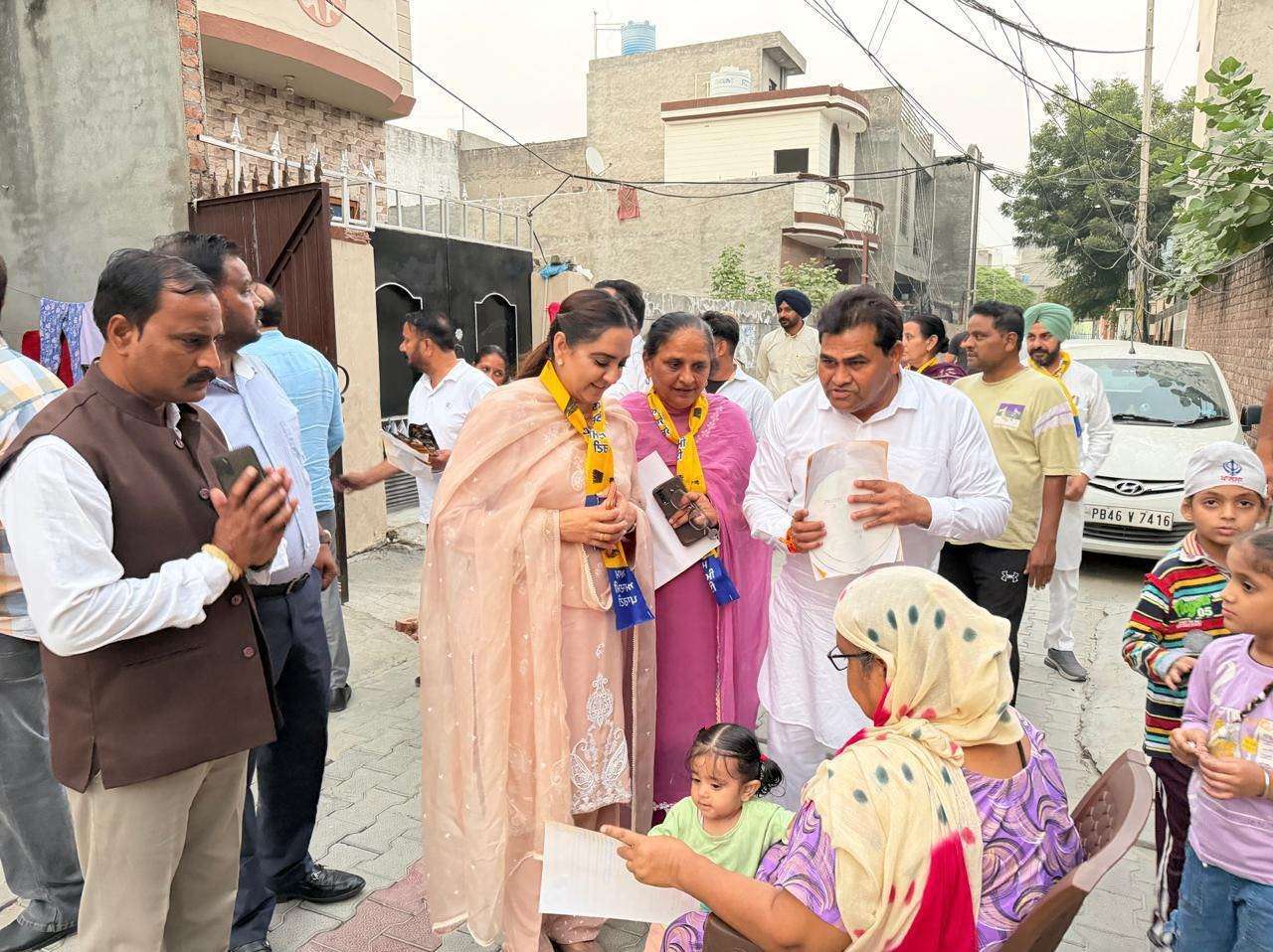 आप' उम्मीदवार हरमीत सिंह संधू की शानदार जीत सुनिश्चित करने के लिए महिलाओं से अपील !