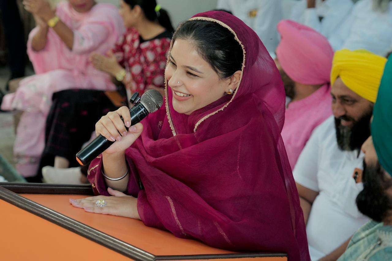 डॉ. गुरप्रीत कौर ने तरनतारन में संभाला मोर्चा, हरमीत संधू के पक्ष में महिलाओं से किया सीधा संवाद !