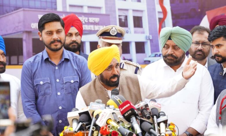 भारतीय चुनाव आयोग की घटती विश्वसनीयता लोकतंत्र के लिए बड़ा खतरा !