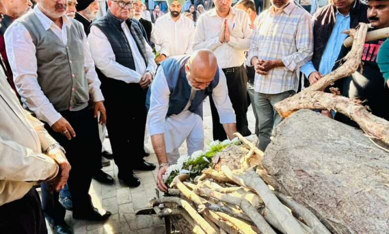 आप नेता बलतेज पन्नू द्वारा चंडीगढ़ प्रेस क्लब के पूर्व प्रधान नलिन आचार्या को श्रद्धांजलि अर्पित !