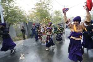 श्री गुरु तेग बहादुर जी के 350वें शहीदी दिवस को समर्पित विशाल नगर कीर्तन श्रीनगर से रवाना, मुख्यमंत्री भगवंत सिंह मान, अरविंद केजरीवाल और जम्मू-कश्मीर के मुख्यमंत्री उमर अब्दुल्ला ने संगत के साथ की शिरकत !