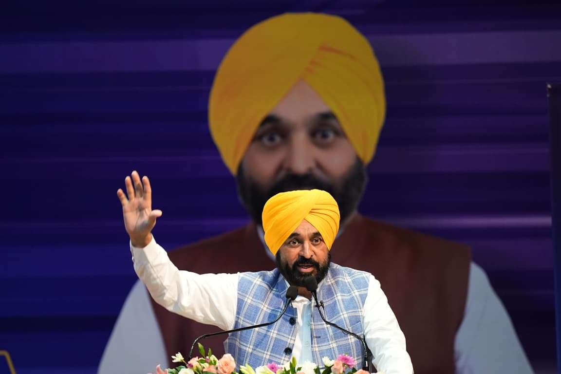 भगवंत सिंह मान ने कहा कि यह सत्य है कि भाजपा-नीत केंद्र सरकार खुलेआम धक्केशाही पर उतारू है !