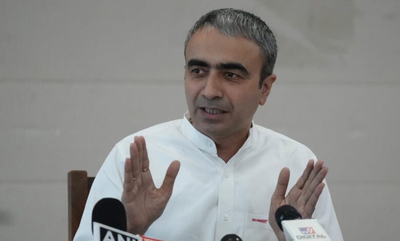 आज हरियाणा के विभिन्न कॉलेजों और विश्वविद्यालयों में 3 हजार टीचर्स के पद खाली है: अनुराग ढांडा !