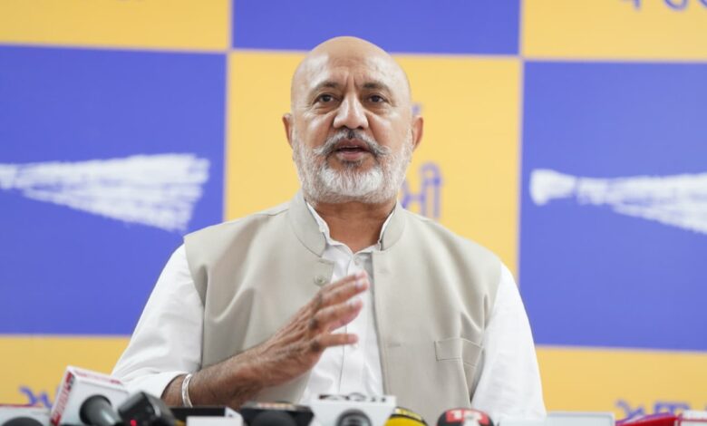 पन्नू ने पूछा: कांग्रेस में पदों का एलान करने के लिए करोड़ों रुपये कौन लेता है?