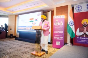 मुख्यमंत्री द्वारा दक्षिण कोरिया के व्यापारिक दिग्गज़ों से विचार-विमर्श !