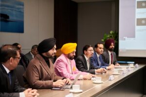 मुख्यमंत्री द्वारा दक्षिण कोरिया के व्यापारिक दिग्गज़ों से विचार-विमर्श !