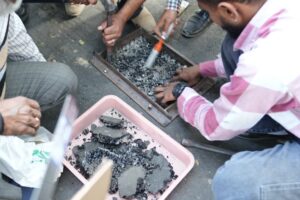 मुख्यमंत्री की ओर से निर्माणाधीन सड़कों का औचक निरीक्षण, सड़क में खामियों का पता लगने पर ठेकेदार के विरुद्ध कारण बताओ नोटिस जारी तथा भुगतान रोकने के आदेश !