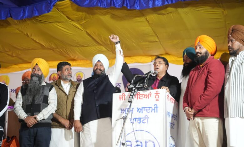 अमन अरोड़ा और ई.टी.ओ. द्वारा तलबीर गिल के समर्थन में विशाल रैली, विकास के नाम पर मांगे वोट !