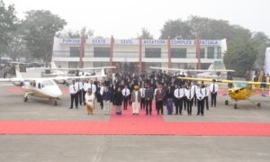 मुख्यमंत्री भगवंत सिंह मान की ओर से आने वाले वर्षों में पंजाब के विमानन उद्योग का केंद्र बनने की भविष्यवाणी की; पटियाला फ्लाइंग क्लब में एयरक्राफ्ट इंजीनियरों से बातचीत की !