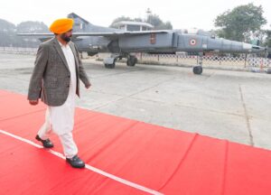 मुख्यमंत्री भगवंत सिंह मान की ओर से आने वाले वर्षों में पंजाब के विमानन उद्योग का केंद्र बनने की भविष्यवाणी की; पटियाला फ्लाइंग क्लब में एयरक्राफ्ट इंजीनियरों से बातचीत की !
