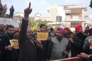 आप नेताओं ने जालंधर में विरोध प्रदर्शन किया, कांग्रेस नेता परगट सिंह पर एडिटेड वीडियो शेयर करके लोगों को गुमराह करने का लगाया आरोप !