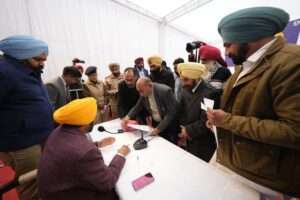 कड़ाके की ठंड के बावजूद मुख्यमंत्री भगवंत सिंह मान ने जालंधर में की लोक मिलनी कहा— लोक मिलनियां पंजाब के विकास को तेज़ करने में प्रेरक सिद्ध होंगी !