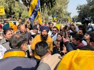 मनरेगा में बदलावों के खिलाफ आम आदमी पार्टी का जोरदार विरोध प्रदर्शन ! मनरेगा में बदलावों के खिलाफ आम आदमी पार्टी का जोरदार विरोध प्रदर्शन !