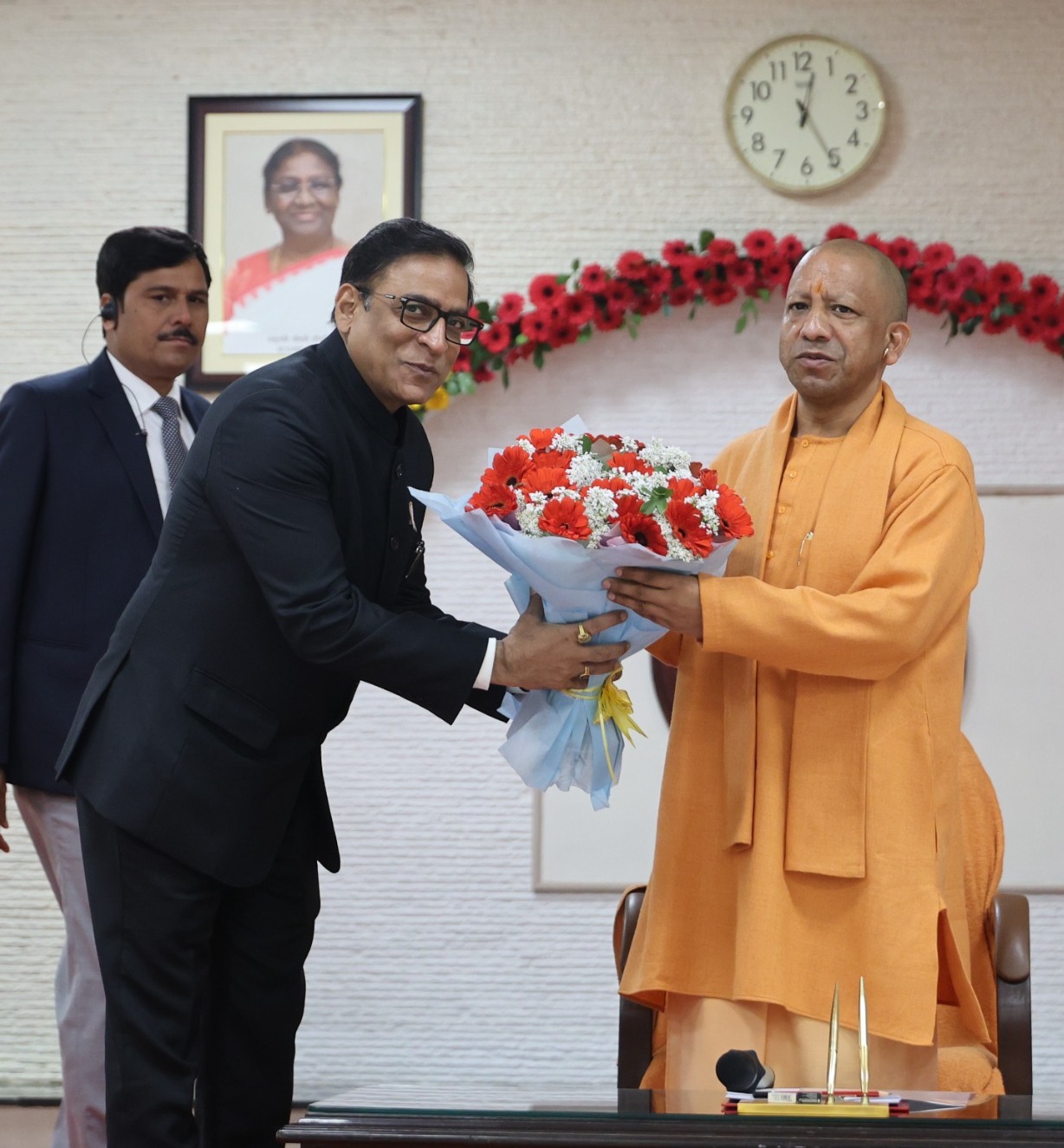 लोक कलाओं को पुनर्जीवित करने में लोक कलाकारों की अहम भूमिका-जयवीर सिंह