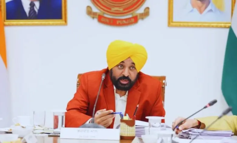 'गैंगस्टरां ते वार': पंजाब पुलिस का बड़ा एक्शन, एक ही दिन में 681 ठिकानों पर छापेमारी और 274 गिरफ्तारियां