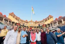 राजस्थान के पत्रकारों ने देखा अटारी बॉर्डर का जज्बा: अमृतसर के ऐतिहासिक और सांस्कृतिक स्थलों का भी किया दौरा राजस्थान के पत्रकारों ने देखा अटारी बॉर्डर का जज्बा: अमृतसर के ऐतिहासिक और सांस्कृतिक स्थलों का भी किया दौरा