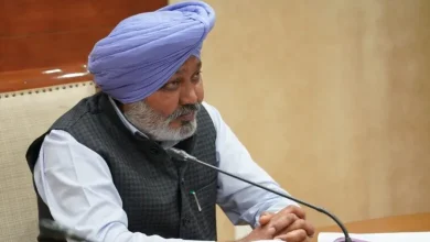 पेंशनरों के हक में पंजाब सरकार का बड़ा फैसला: 31 मार्च तक सभी लंबित मामले सुलझाने के निर्देश पेंशनरों के हक में पंजाब सरकार का बड़ा फैसला: 31 मार्च तक सभी लंबित मामले सुलझाने के निर्देश