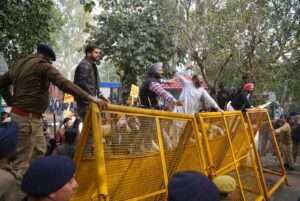 दलित और मेहनतकश का मजाक उड़ाने पर कांग्रेस के खिलाफ बैंड-बाजा लेकर "आप" का जोरदार प्रदर्शन !