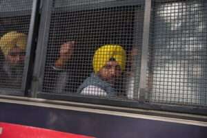 दलित और मेहनतकश का मजाक उड़ाने पर कांग्रेस के खिलाफ बैंड-बाजा लेकर "आप" का जोरदार प्रदर्शन !